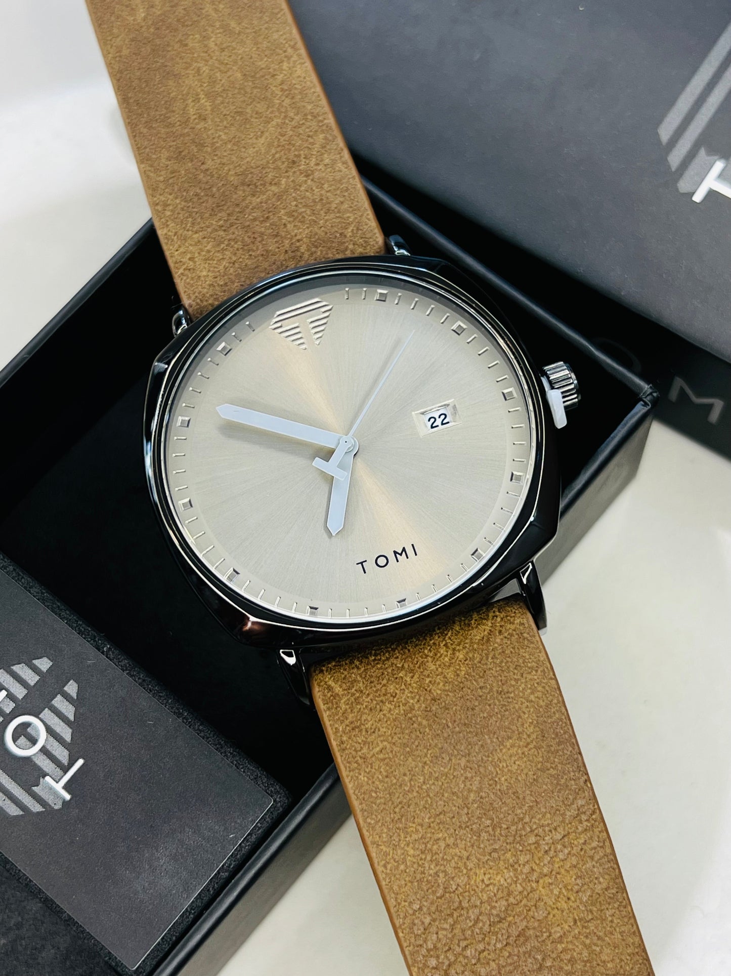 Tomi Brown Black Sleek Dial Watch