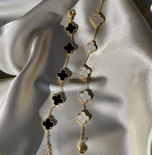 `Elegant Black Clover Bracelet & Stud Earrings Set - Gold Plated