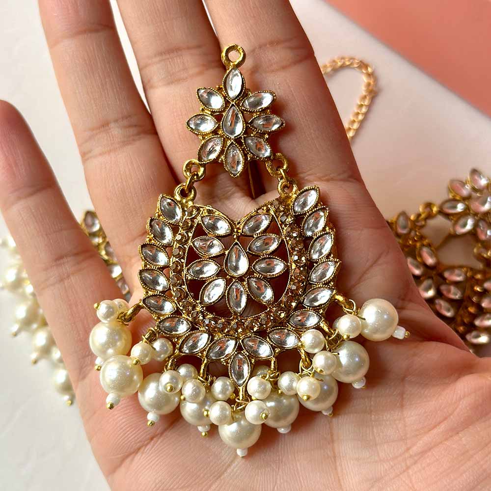 Sameera Earrings/Teeka Set (Pearl)