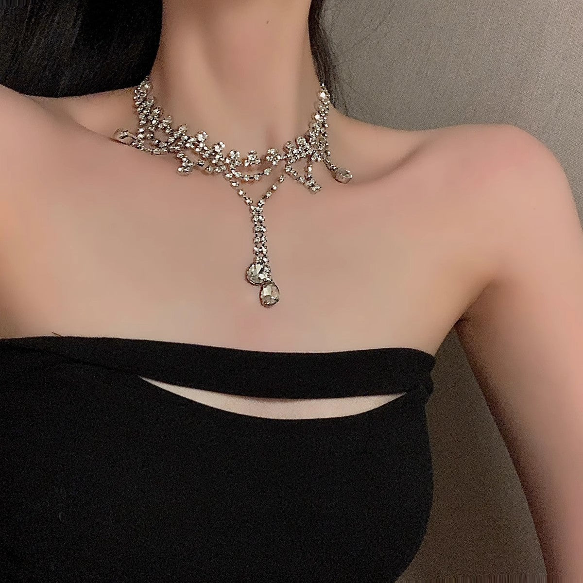 Super flash full diamond crystal tassel necklace